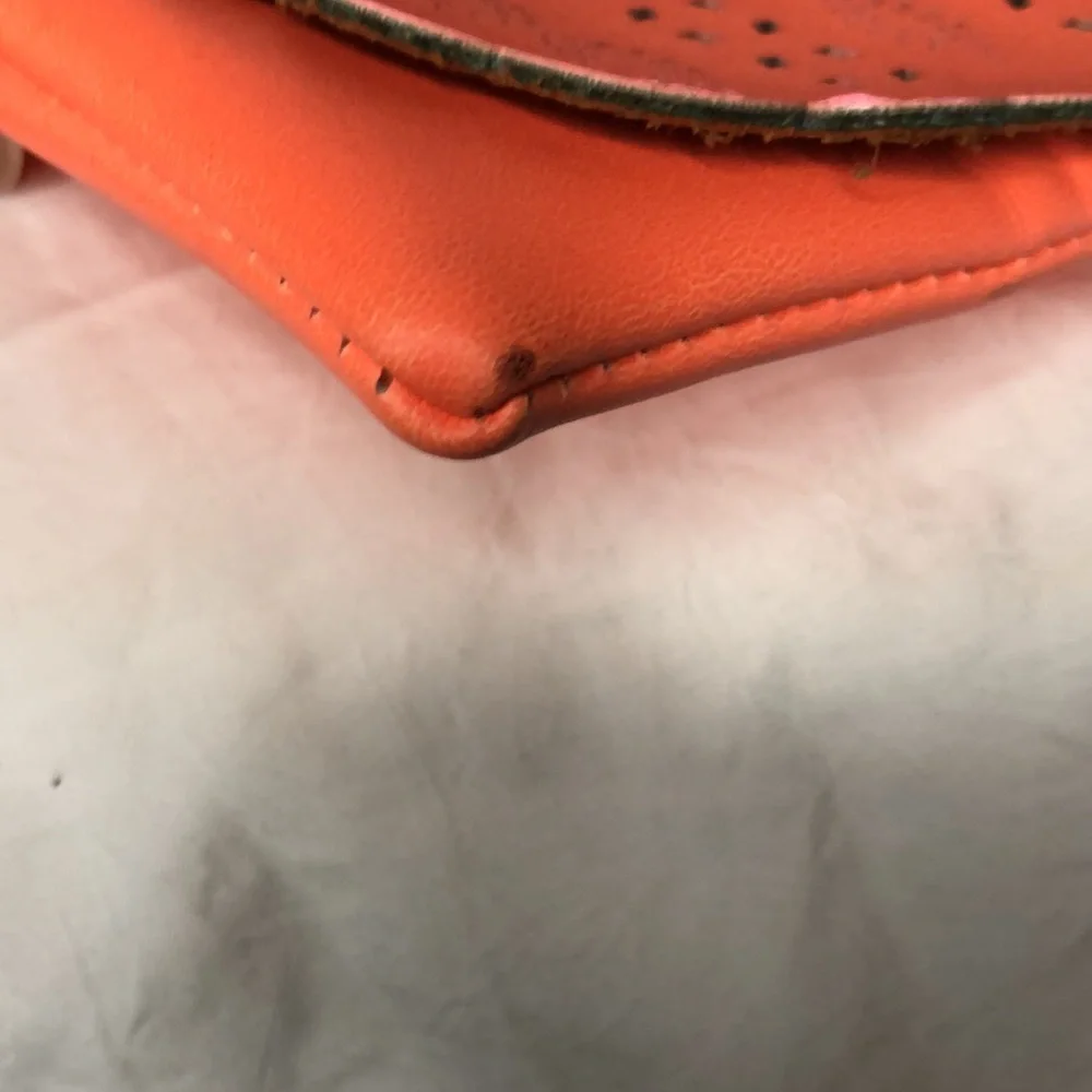 AMERICAN EAGLE OUTFITTERS bright fluorescent Orange clutch bag. - Picture 8 of 10